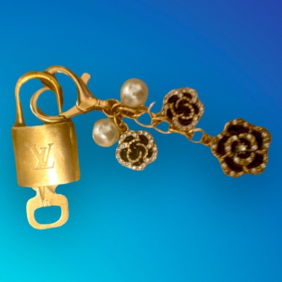 Louis Vuitton Handbags - Auth✅Louis Vuitton padlock /unbranded bag charm